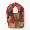 Babero militar borde rojo