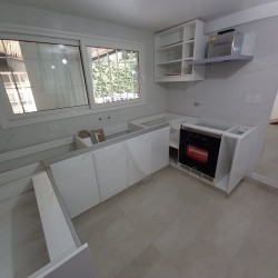 Mueble de cocina Pili a medida en melamina blanca
