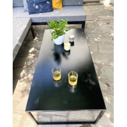 Mesa ratona de acero negra