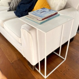 Mesa arrime C esbelta blanca 40x40