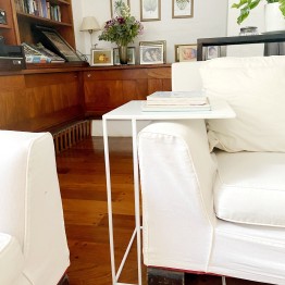 Mesa arrime C esbelta blanca 40x40