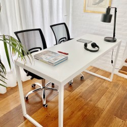 Escritorio simple blanco