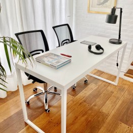 Escritorio simple blanco