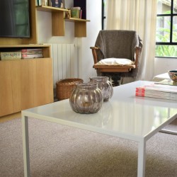 Mesa ratona de acero blanca