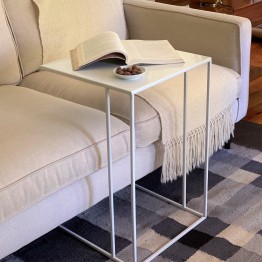 Mesa arrime C esbelta blanca 40x40