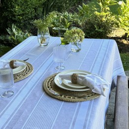 Pili Deco.Mantel antimanchas Raya griega blanca lino