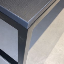 Pilideco.Mesa ratona vetas negra