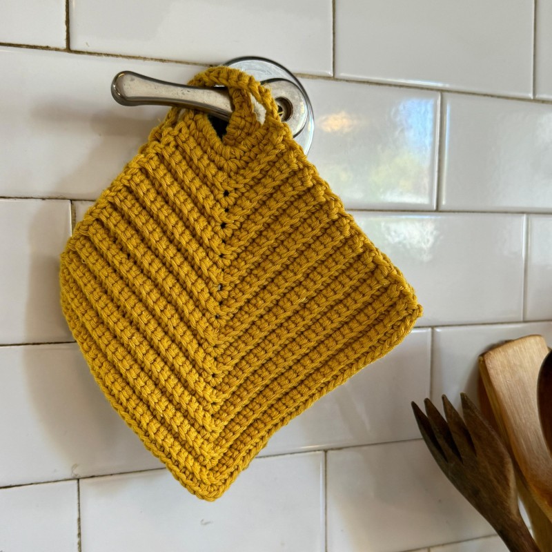 Agarraderas crochet algodón mostaza pack x2 | Pili Deco