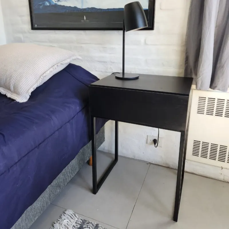Pilideco.Mesa de luz negra Pilideco.Mesa de luz negra