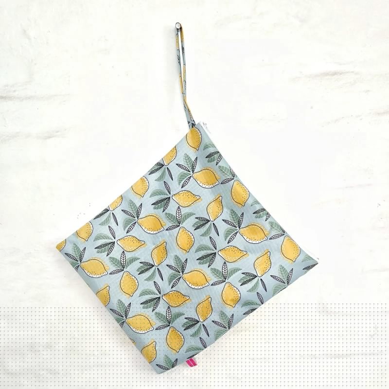 Neceser cuadrado limones | Pili Deco