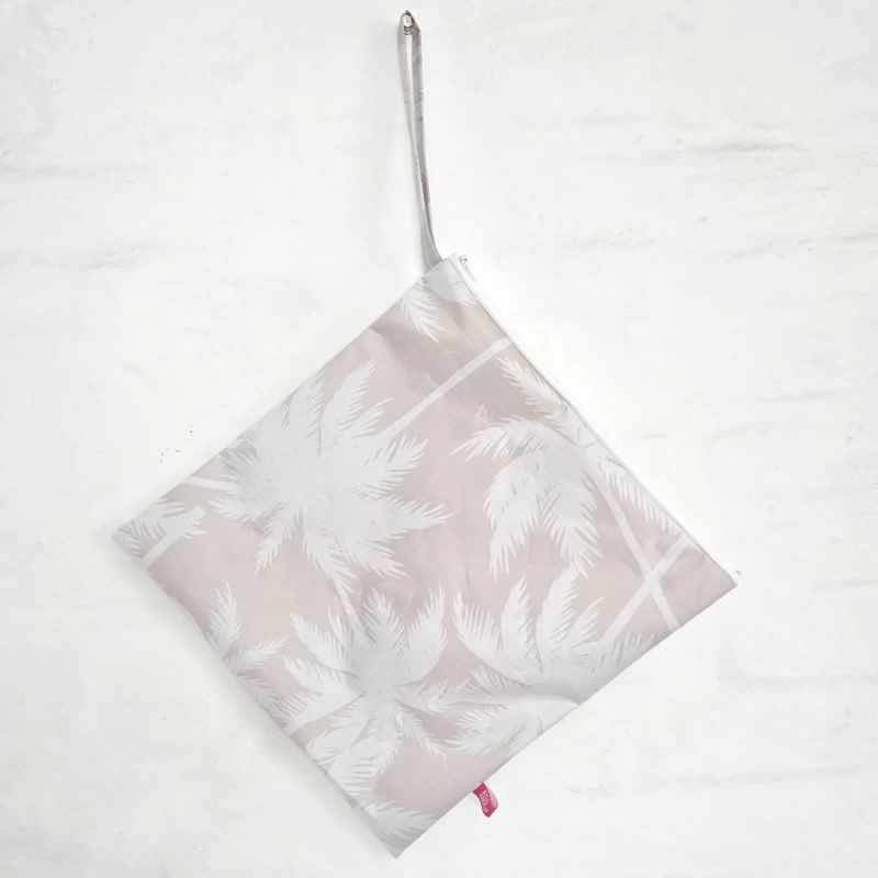 Neceser cuadrado palmera clara | Pili Deco