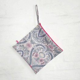 Neceser cuadrado plumas | Pili Deco