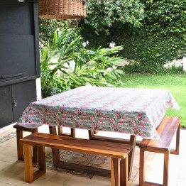 Mantel impermeable flamencos | Pili Deco
