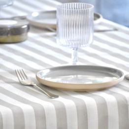 Mantel impermeable rayas gris perla | Pili Deco