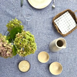 Mantel impermeable tramado gris | Pili Deco