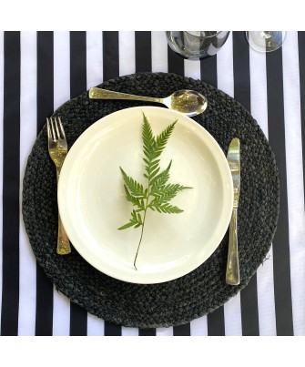 Pili Deco.Mantel impermeable rayas negras y blanco