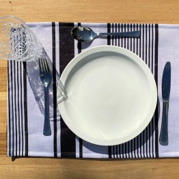 Individual antimanchas raya griega lino negro | Pili Deco