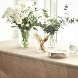Mantel antimanchas beige tostado | Pili Deco