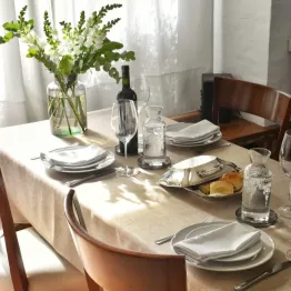 Mantel antimanchas beige tostado | Pili Deco