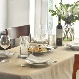 Mantel antimanchas beige tostado | Pili Deco