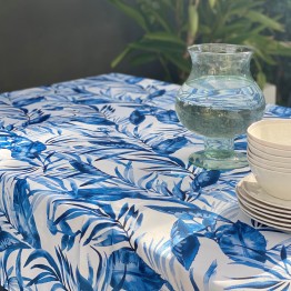 Mantel antimanchas acuarela azul | Pili Deco