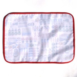 individual impermeable soldaditos fondo blanco